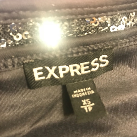 NEW Express mini skirt - Picture 3 of 3